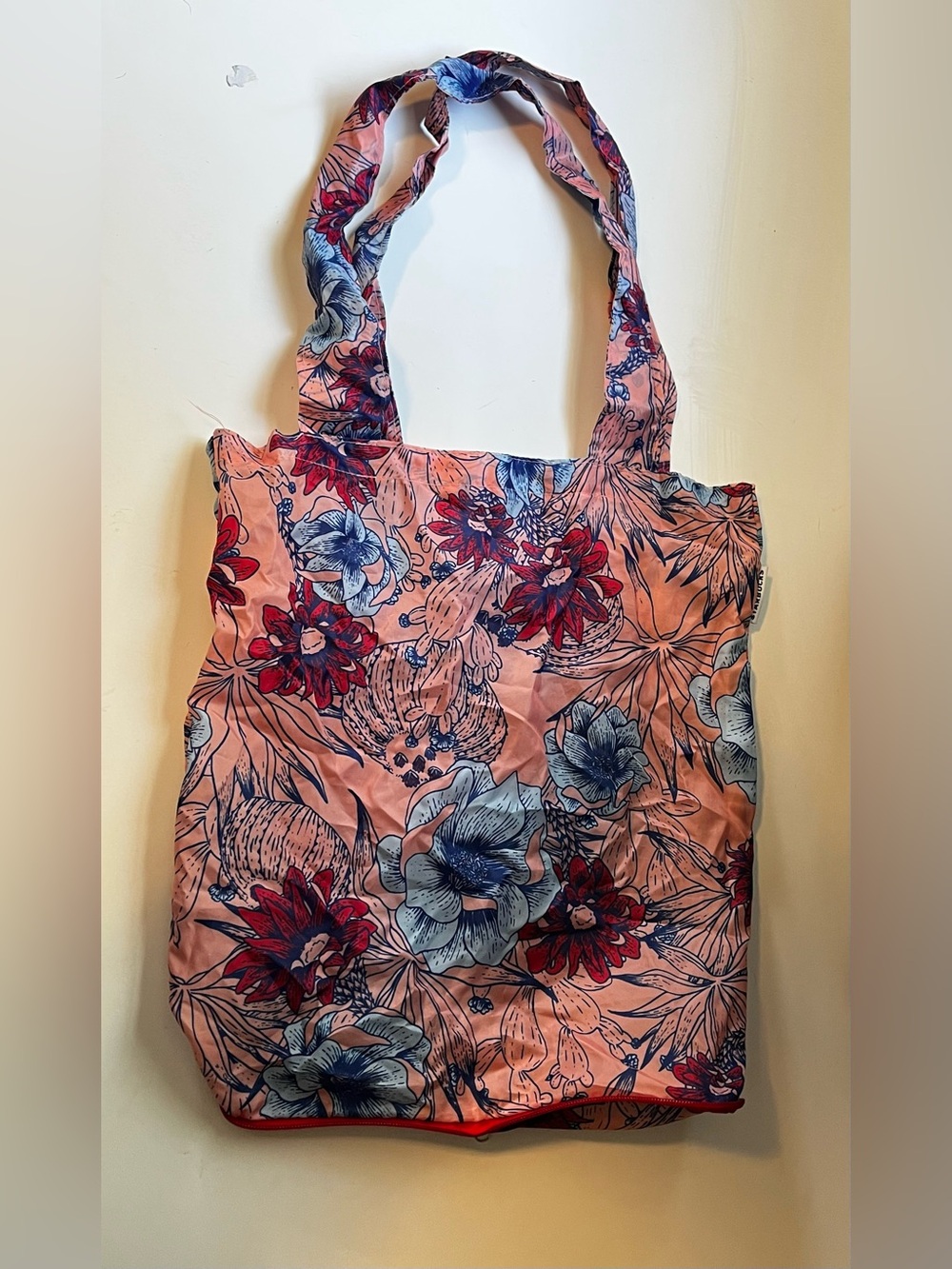 Starbucks Reusable Packable Zippered 
Floral Tote Bag